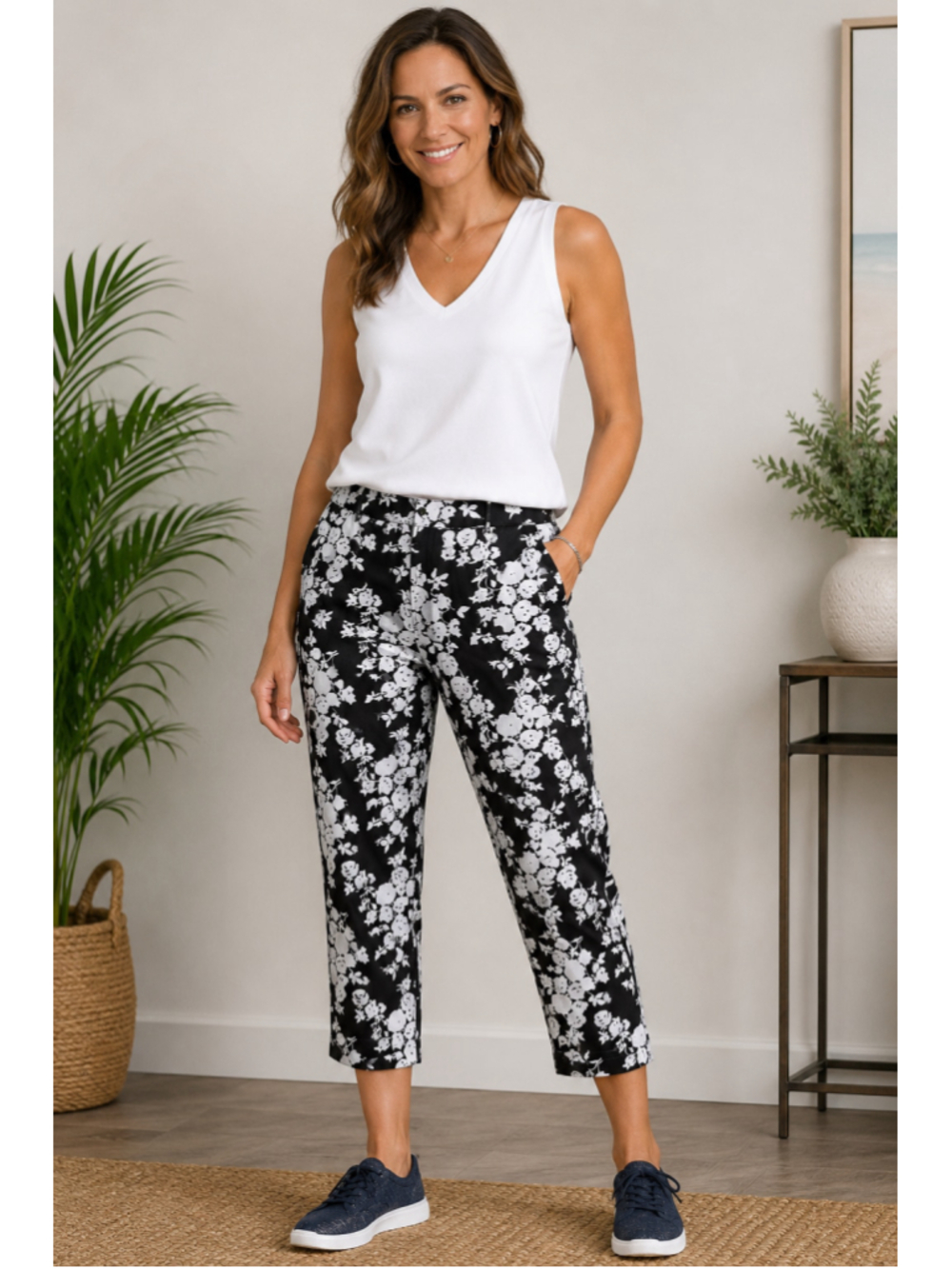 Women's Charter Club Cropped Pants Size 16 Black White Floral